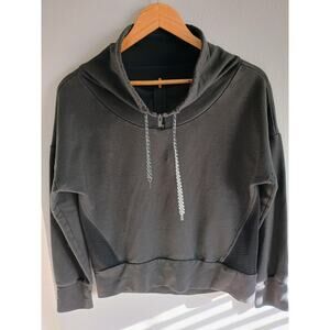 Lucy Strong activewear athletic black cropped sweatshirt  mesh xs athlesier